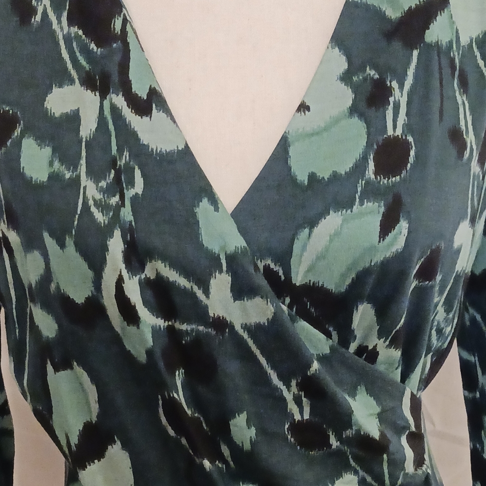 NWT! Women's Talbots Green Top Blouse Shirt Medium Petite  WT- 02 - Picture 4 of 11